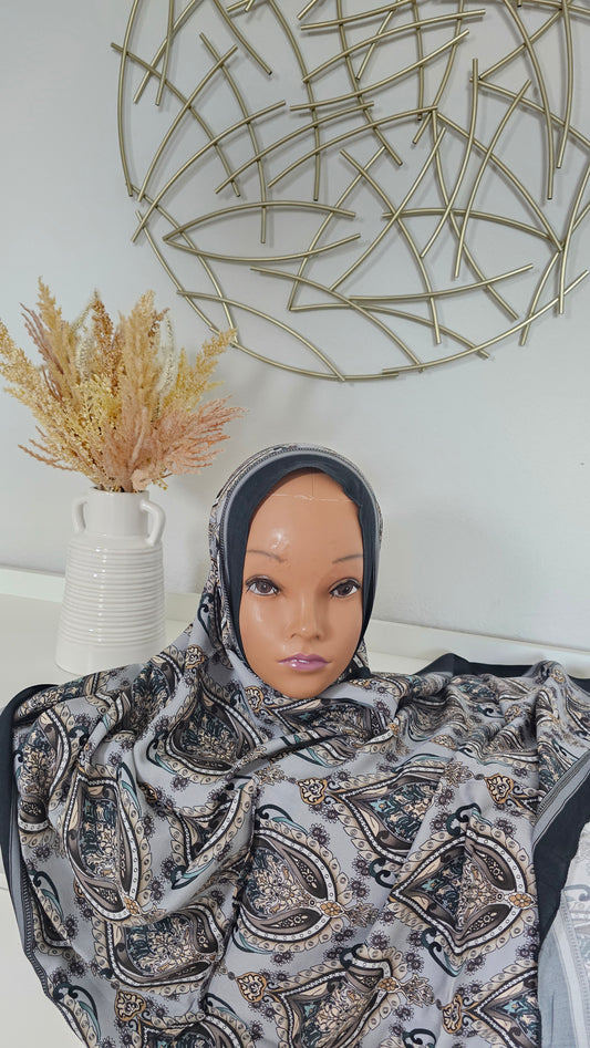 Elegant Paisley Luxe Hijab